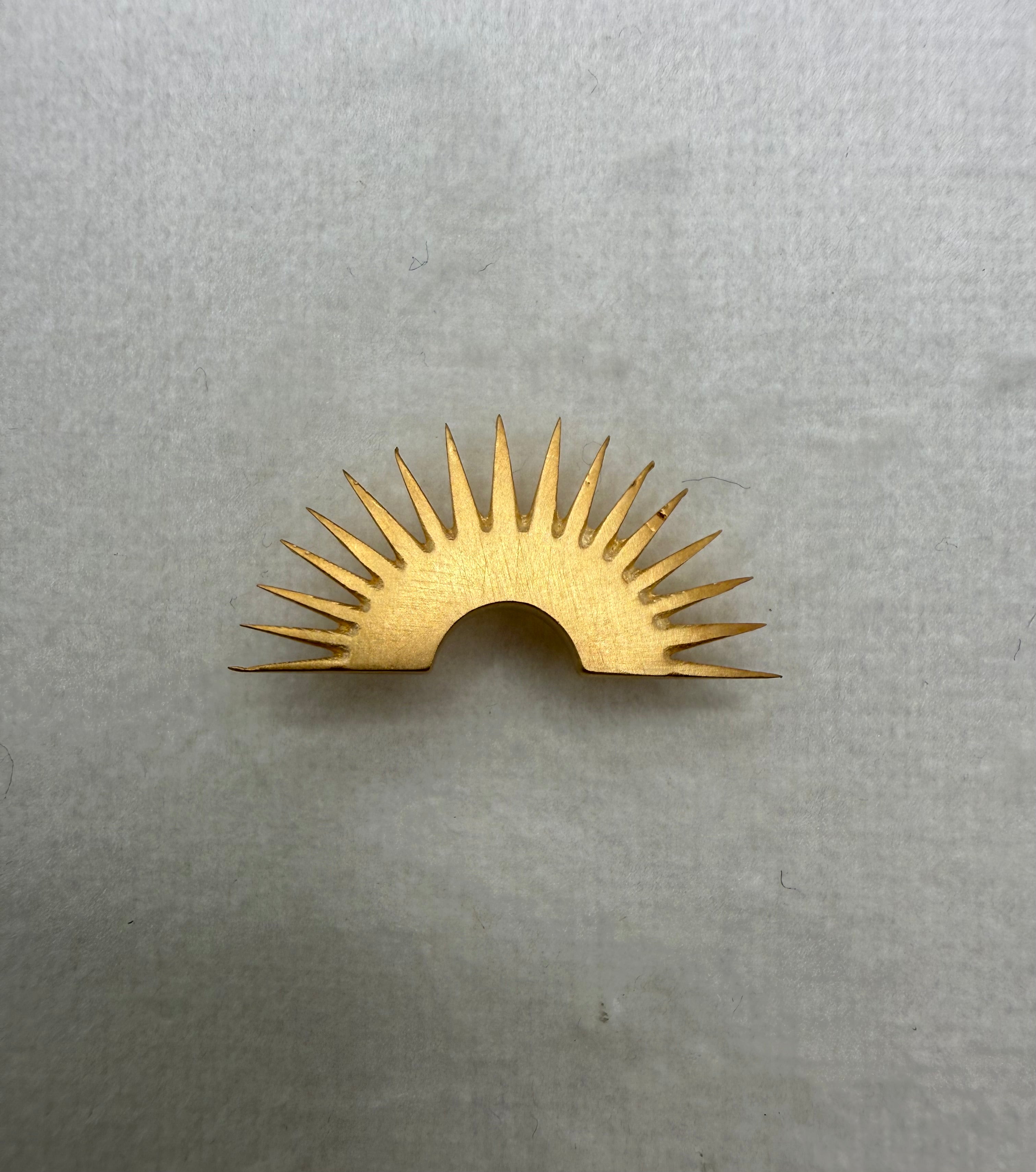 Heather Benjamin Half sun spur medium
