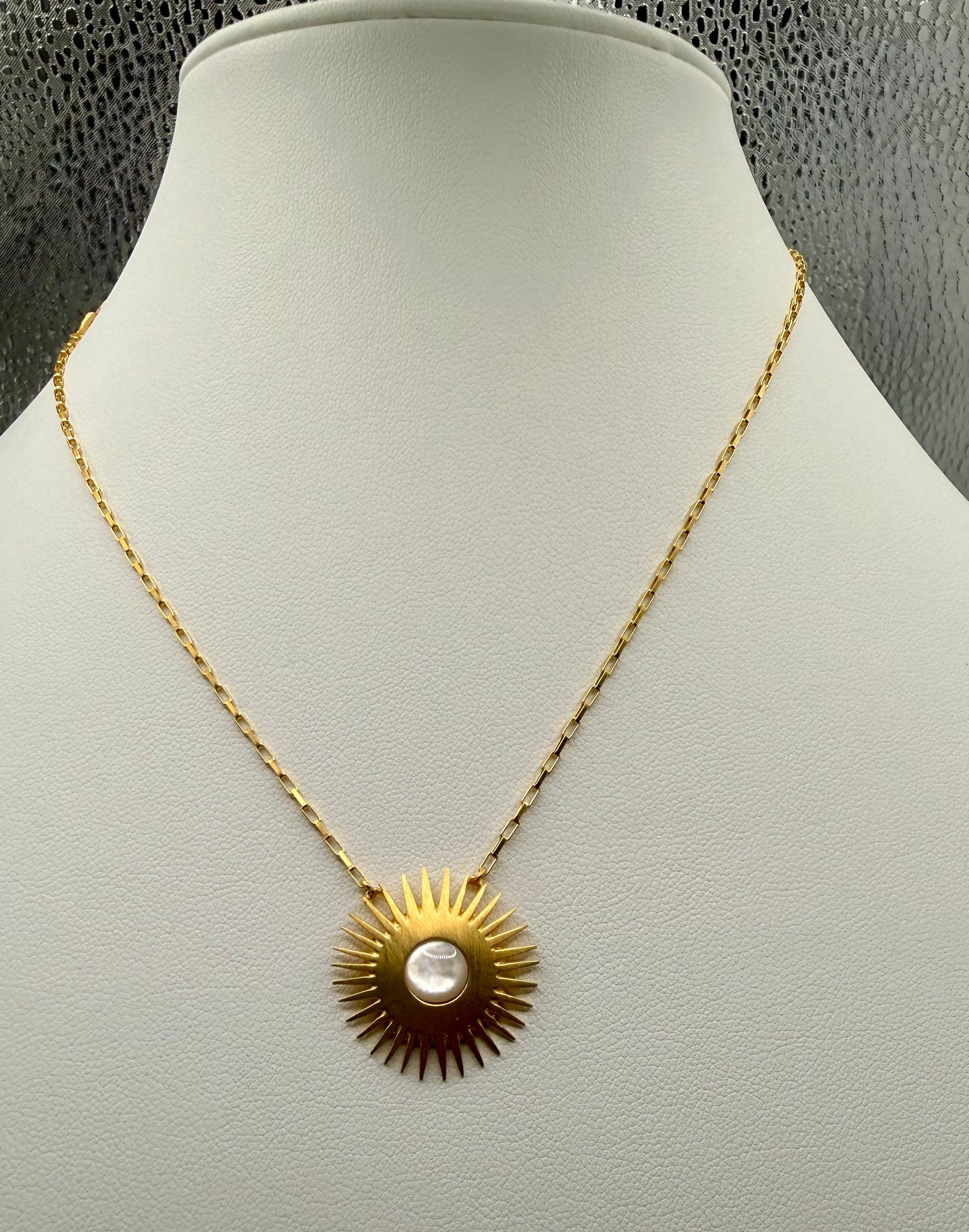 HB Mother of Pearl Geo Sun Necklace